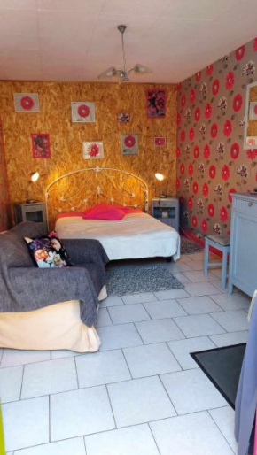 Chambre agréable au fond du jardin